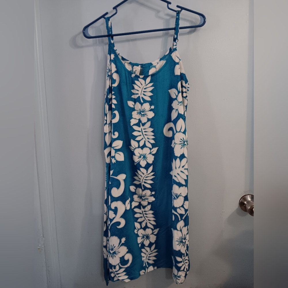 Island Planet Miami Beach Floral Hibiscus Blue White Spaghetti Strap Dress